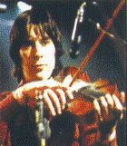 Cale playing the Bataclan