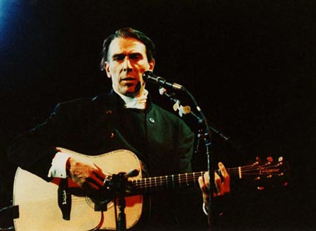 Cale live in the Theaterfabrik, Munich, Germany